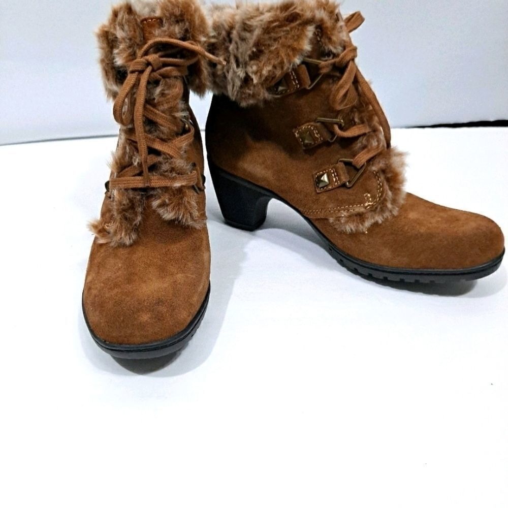 G H Bass Clove ankle boots NWOT